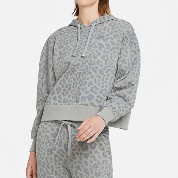 Women's Nike Dri-FIT Get Fit Pullover Printed Training Hoodie - Picture 1 of 4